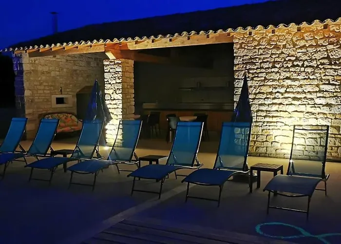 Mas Piralet Ardeche En Pierre Piscine 6*12 Pool House Equipe فندق Le Garn